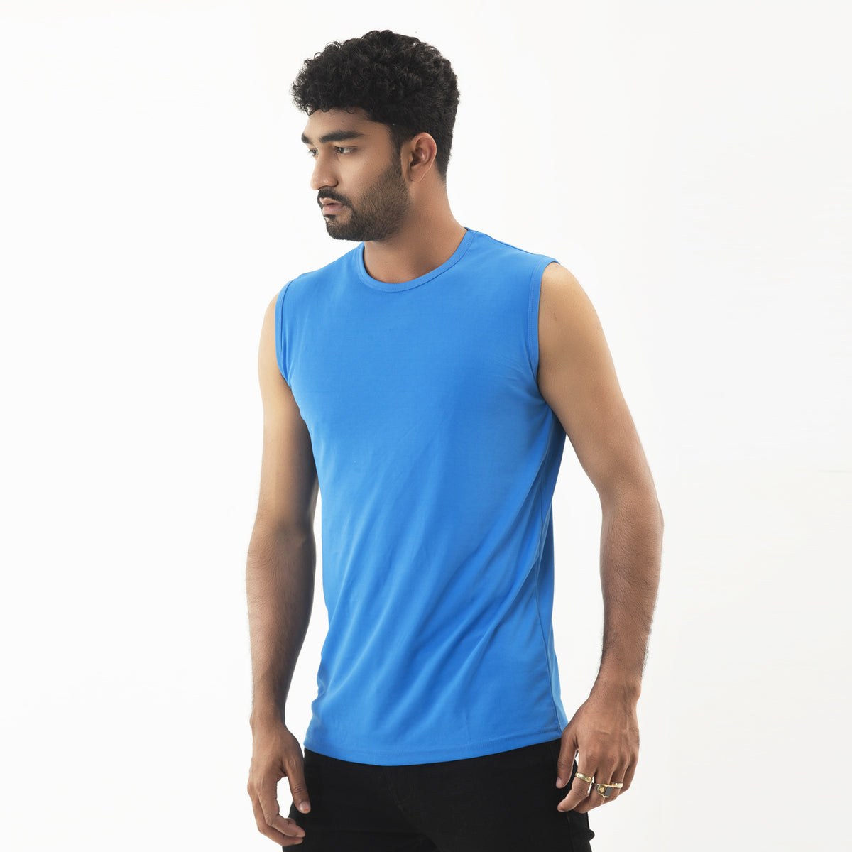 SLEEVELESS T-SHIRT - Royal - Masculine